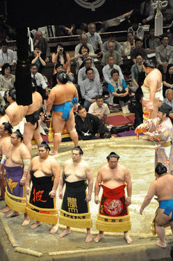 The maku-uchi ring-entering ceremony