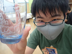 彫り絵ガラス作り 戸田市と中野区の学童保育ウィルキッズフィールドのhp 戸田市 中野区 さいたま市 蕨市 川口市