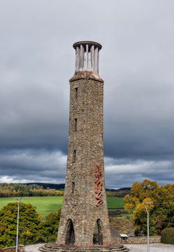 Le Monument de la Grève (cliquez sur l'image !)