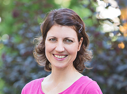 Bettina Nowak