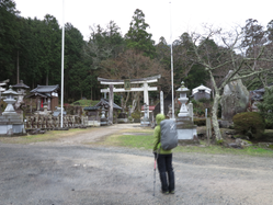 静かな日吉神社前