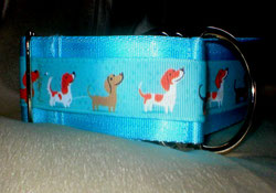 Halsband, Zugstopp, 4 cm breit, Gurtband eisblau 4 cm breit, Borte mit Hunden
