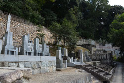 現在の霊明神社南墓地