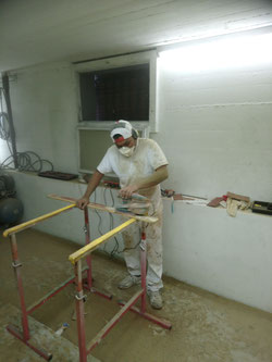 Fassadenrenovation mit Mineralfarben und Oelfarben