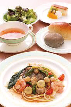 昼食イメージ
