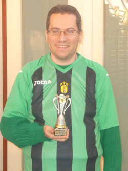 Isaac Garcia, ganador del trofeo de consolación.