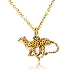 Handgefertigte Anhänger auf Kundenwunsch von der Goldschmiede OBSESSION Zürich und Wetzikon. Model Gepard in Gelbgold mit Ankerkette.