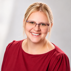 Anne Sonnenberg-Hahn Sozialpädagogin | VFA | Wissenschaftliche Coachin & Lektorin