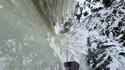 Goulotte alpinisme hivernal escalade mixte mixte climbing guide aussois haute maurienne vanoise bessans bonneval val-cenis termignon guide de haute montagne cascade de glace ski de randonné