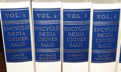 4 tomes de l'Encyclopaedia Universalis