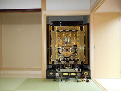 総金粉仏壇三尺三方開き胴長.jpg