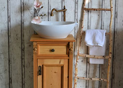 Vintage Waschtische - funktionstüchtig aufgearbeitet - Land & Liebe