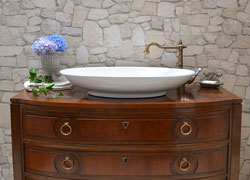 Vintage Waschtische - funktionstüchtig aufgearbeitet - Land & Liebe