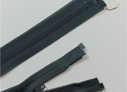 Reissverschluss Teilbar Farbe Schwarz 6 mm Plastikzahn Längen 40-95 cm 