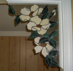 Magnolia Window Corner