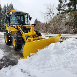 除雪車による除雪作業