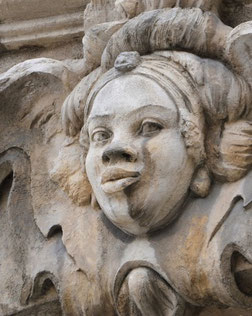 Mascaron on a building in Nantes.