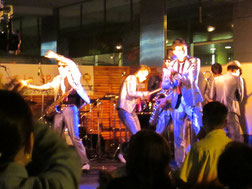 夜もRock&Bluesで盛り上がりました!