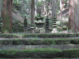重要文化財 石造多宝塔です