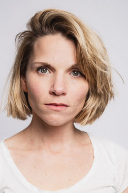 Maria Kempken als Tessa, Foto: Alexander Resch