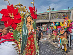 Fête de la Vierge à Mexico.