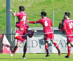 Iñigo celebra su gol. Foto: El Comercio.