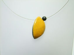 Collier en céramique raku jaune et noir