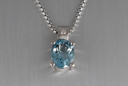 Anhänger in Platin 950 mit Auqumarin und Brillant, John-Michael Mendizza