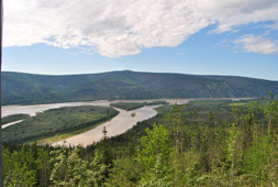 Mietwagen Rundreise Yukon Naturreise Whitehorse Dawson Inuvik Skagway Haines