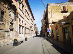 Area pedonale Vittorio Emanuele senza vita