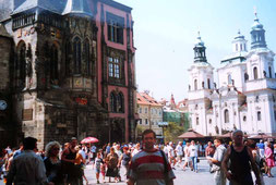 Plaza de la Ciudad Vieja e Iglesia de San Nicolás -Praga (Checoslovaquia)