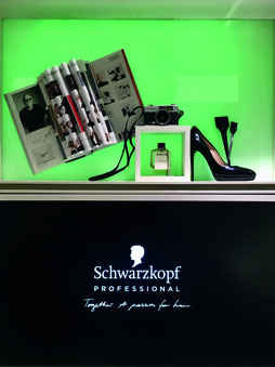 Vitrinendekoration_Hamburg_schwarzkopf