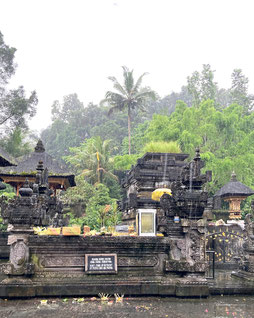 pura-tirta-empul