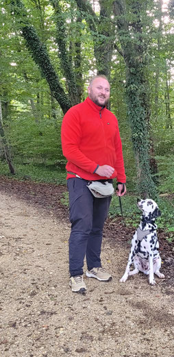 Lennox  Thema: "Aus", Apportieren, Hundebegegnung