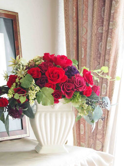 大人気✨赤バラプリザ＆アーティフィシャルアレンジメント✨ラッピングのまま飾れます プリザーブド＆アーティフィシャルアレンジメント「ルビーレッド