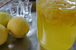 Limoncello einfach selber machen