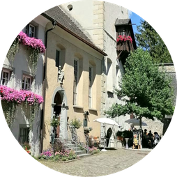 Am Kleinod Martinsturm kommt man bei einer Stadtführung immer vorbein