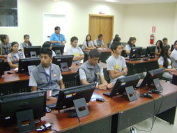 ECU-911 de Portoviejo, Ecuador. Sala de monitoreo.