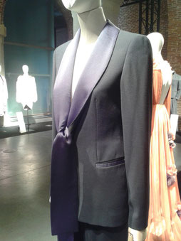madrid es moda, diseñadores españoles, ropa de diseño, exposiciones de moda