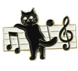 小さなブローチ  音符猫 1,430円→880円（税込）   約3cm ×2cm   