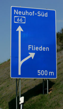 Schild Autobahnabfahrt Flieden, A66 - WIFO Flieden