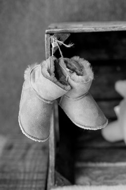 chaussons bébé en peau d'agneau retourné fourré bébé only mouton 