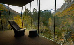 Blick aus einem Zimmer des Juvet Landscape Hotels