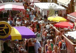 Markt in Le Bugue  (Bild:Literatur-Insider)