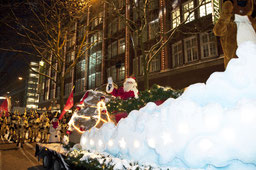 Santa Claus auf Schlitten