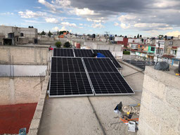 Paneles Solares que solucionaron el Consumo Excesivo de Energía Eléctrica