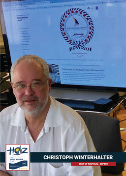 Christoph Felix Alexander Winterhalter am Arbeitsplatz – Nautical Expert der Schweizerischen Seefahrtschule