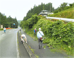 一関東山　山谷自治会(長坂)　道路周辺の清掃活動