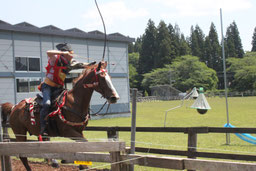 岩手 乗馬 しずくいしYU-YUファーム(貸衣装付体験流鏑馬)