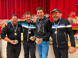 2. Platz: Kirschtanapfe I